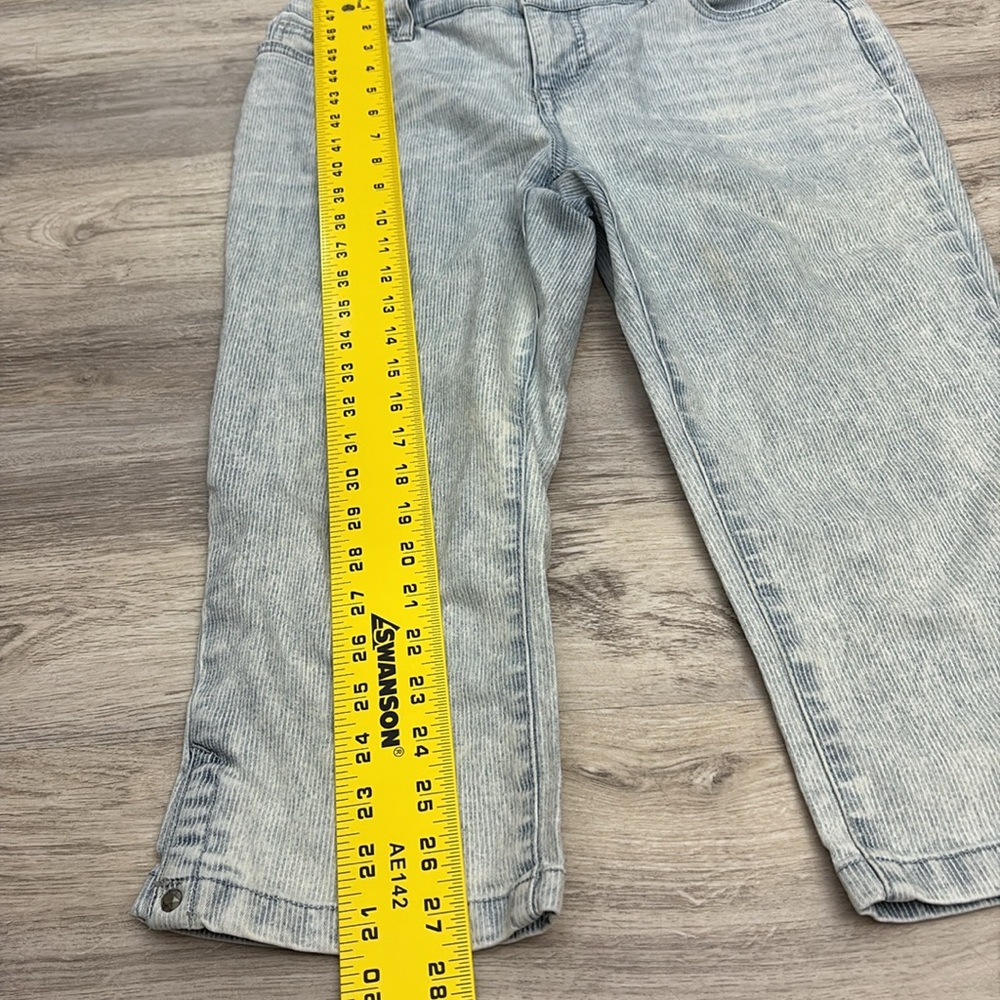 Bandolino Blue & White Striped Cropped Women's Mandie Stretchy Jeans Size 6P - Picture 9 of 12